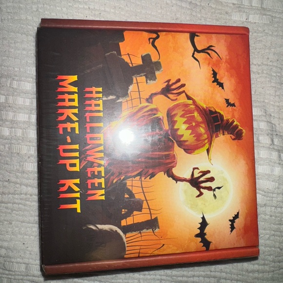 NEW Scar makeup kit - Picture 7 of 7